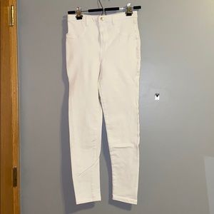 White jeggings